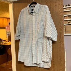 Button up shirt sleeve shirt